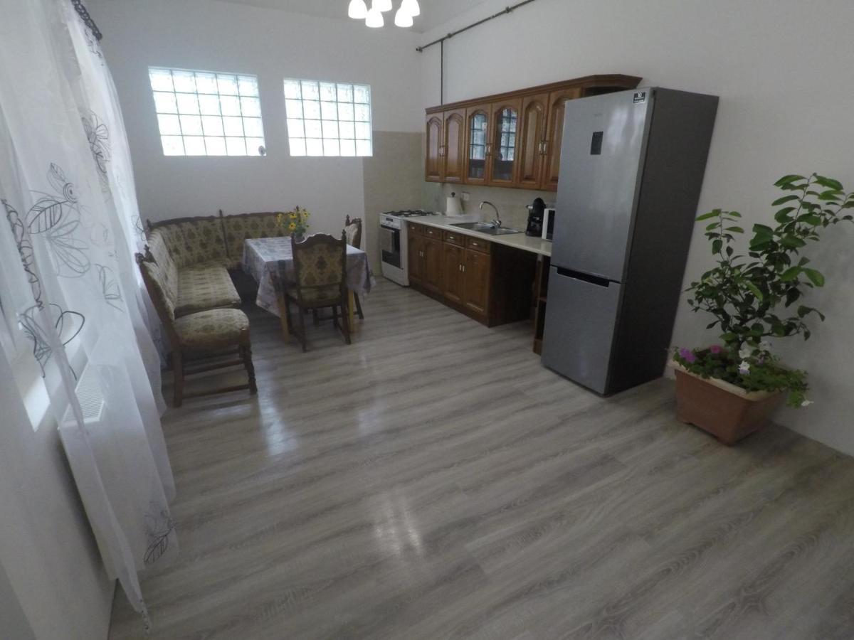 Ferienwohnung Balcsi1 Balatonfůzfő Exterior foto