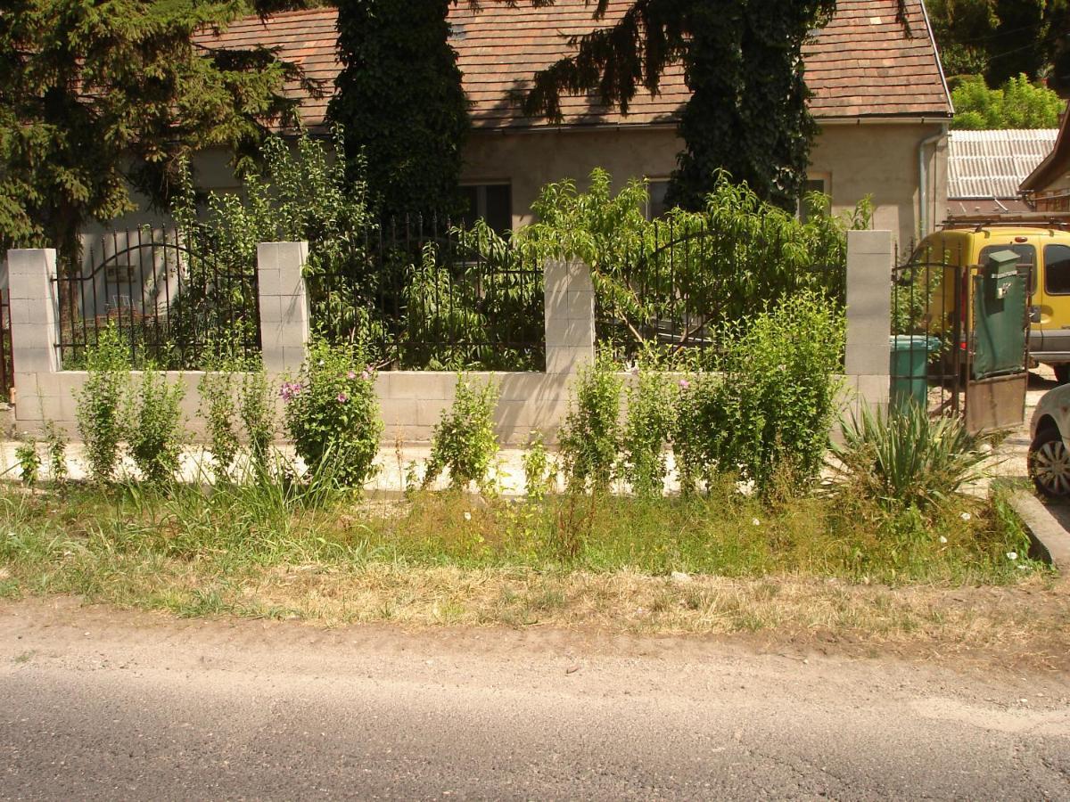 Ferienwohnung Balcsi1 Balatonfůzfő Exterior foto